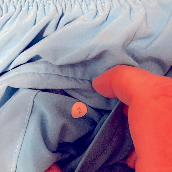 Lululemon Spring Break Away Short kayak blue size 2 - Picture 6 of 7